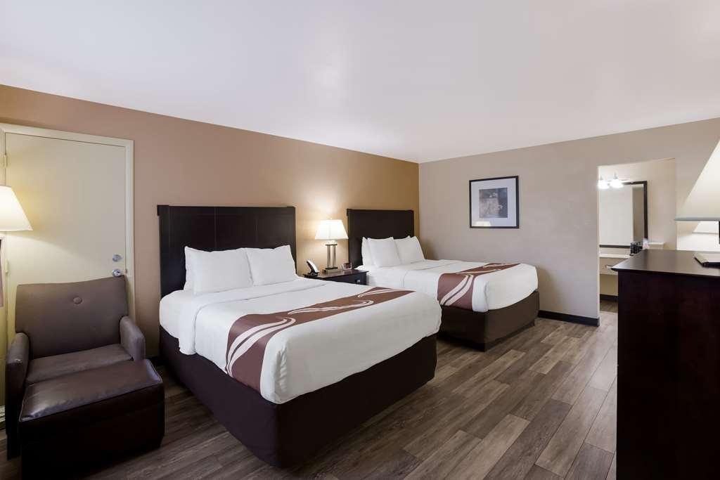 Quality Inn & Suites Big Rapids Room photo